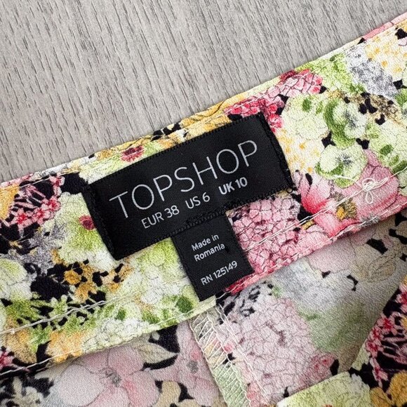 Topshop Womens Size 6 Floral High Waisted Zip Shorts Boho Festival Beach - Picture 3 of 4